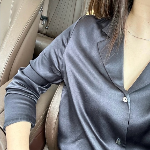 [UNIQLO] Satin Blouse - Picture 9 of 11